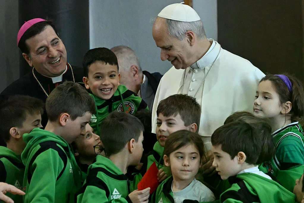 Pope Leo’s first parish visit calls community to hope amid crime and violence