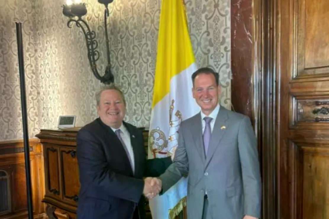 U.S. Ambassador to the Holy See hosts Latin American diplomats on Cuba crisis