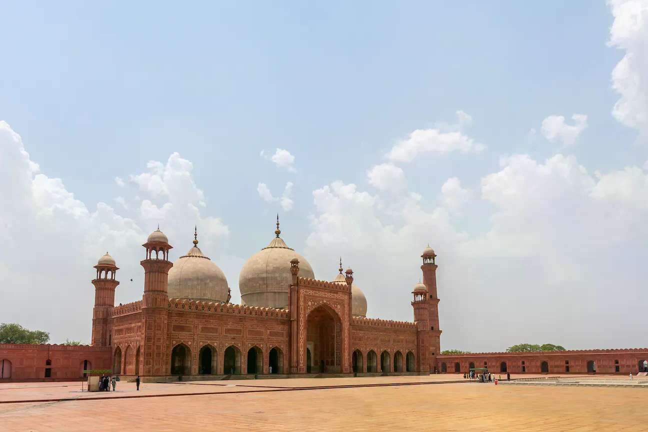 Christians, Muslims gather to pray for peace amid Pakistan-Afghanistan violence