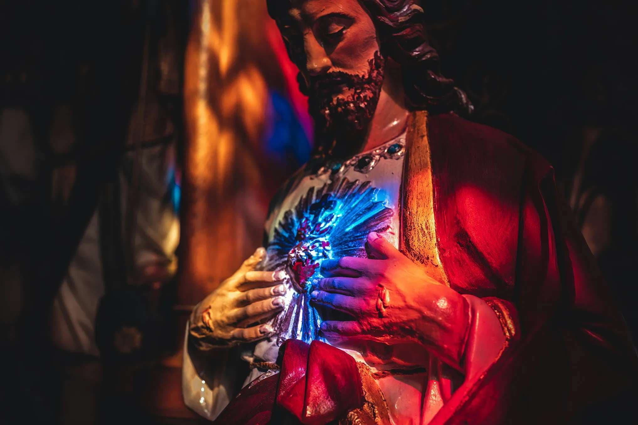 Double up on Sacred Heart and Americana decor this summer
