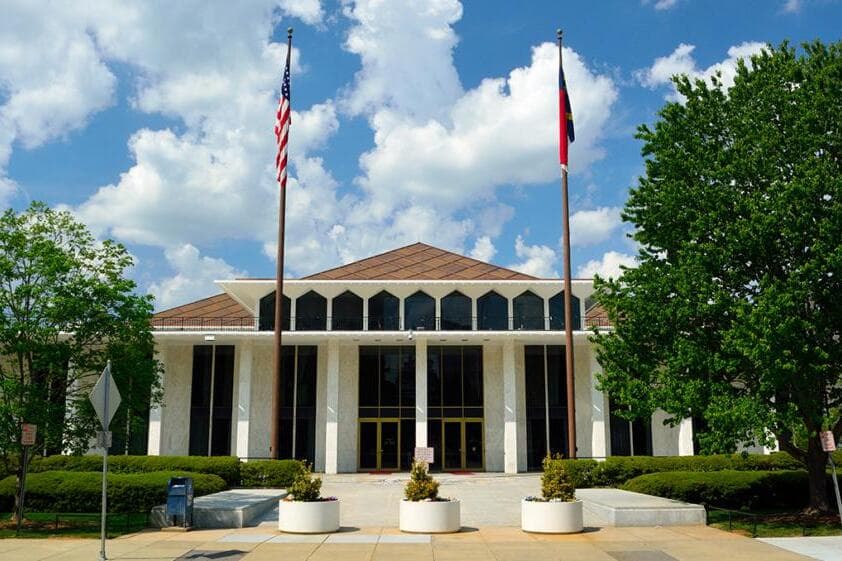 North Carolina lawmakers override veto on bill protecting women, children, parents
