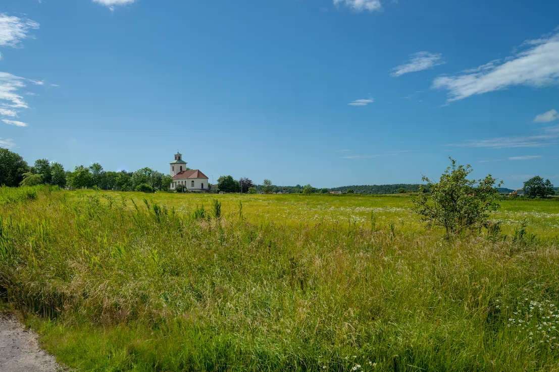 Virginia diocese searches for descendants after discovery of unidentified 17th-century graves