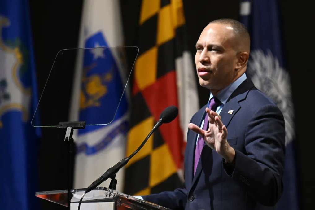 Democrats vow redistricting counteroffensive as GOP gains momentum ahead of 2026 midterms