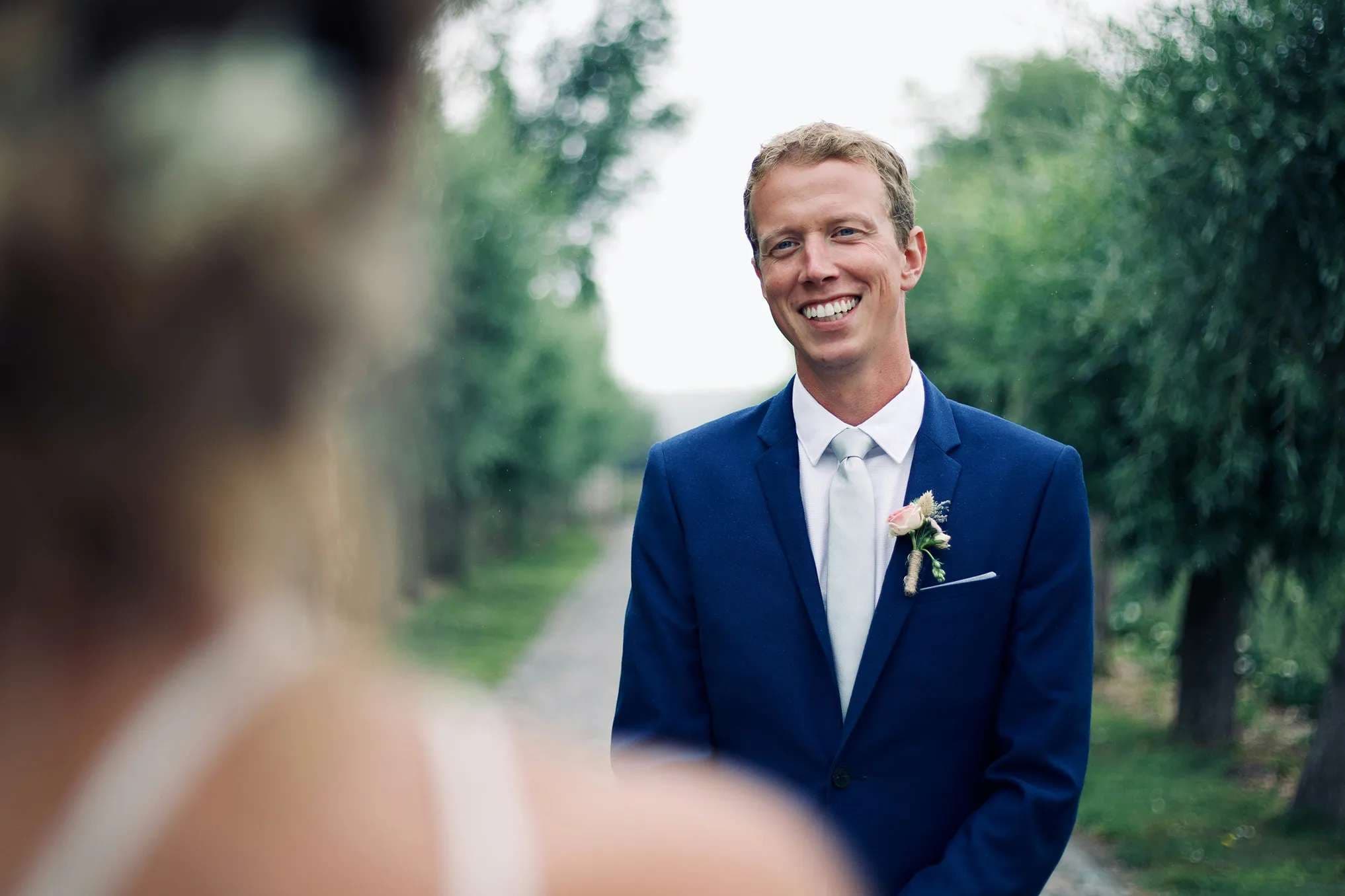 Why grooms need strong portraits too