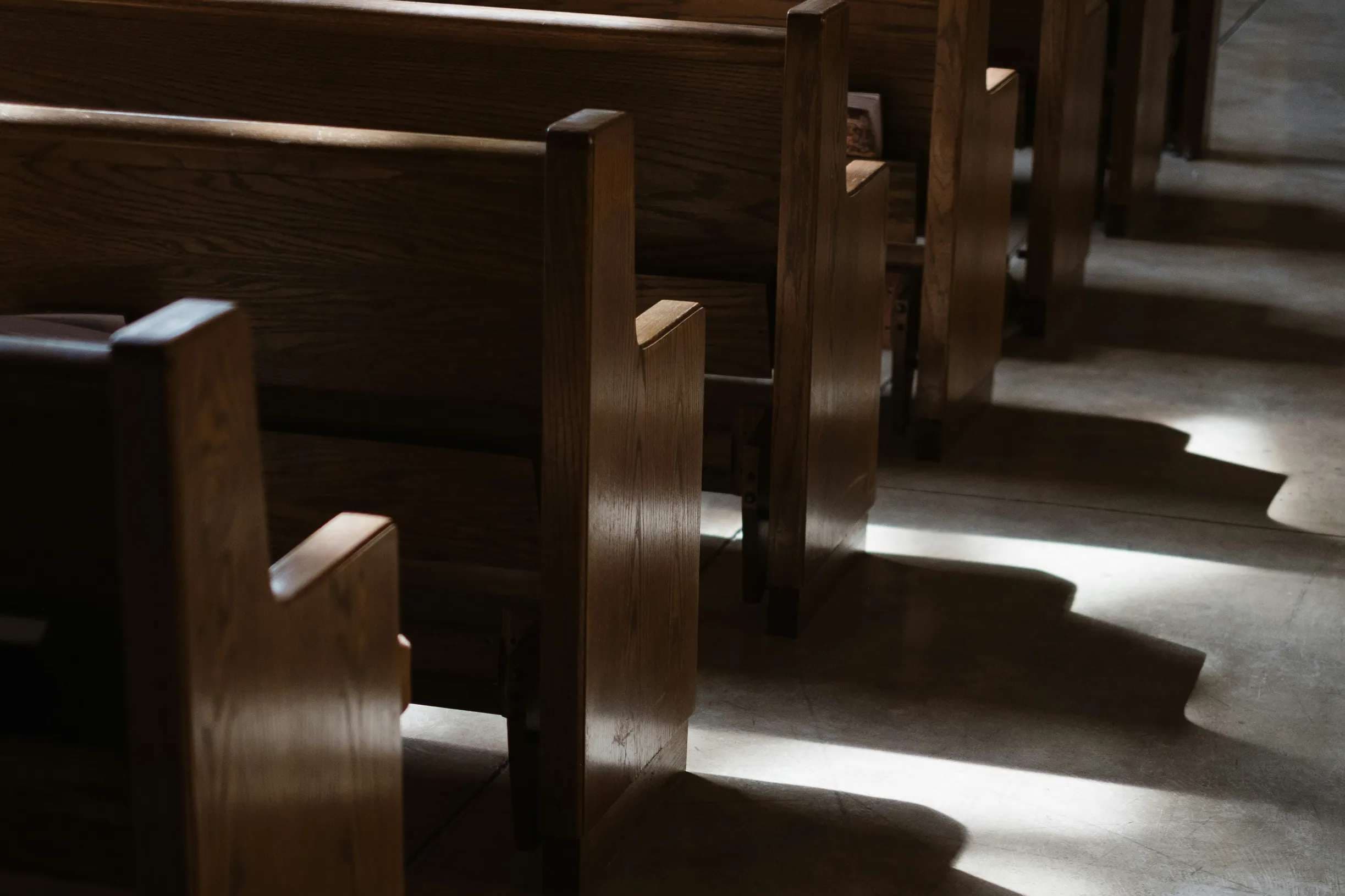 Iowa archdiocese announces restructuring plan amid declining Mass attendance