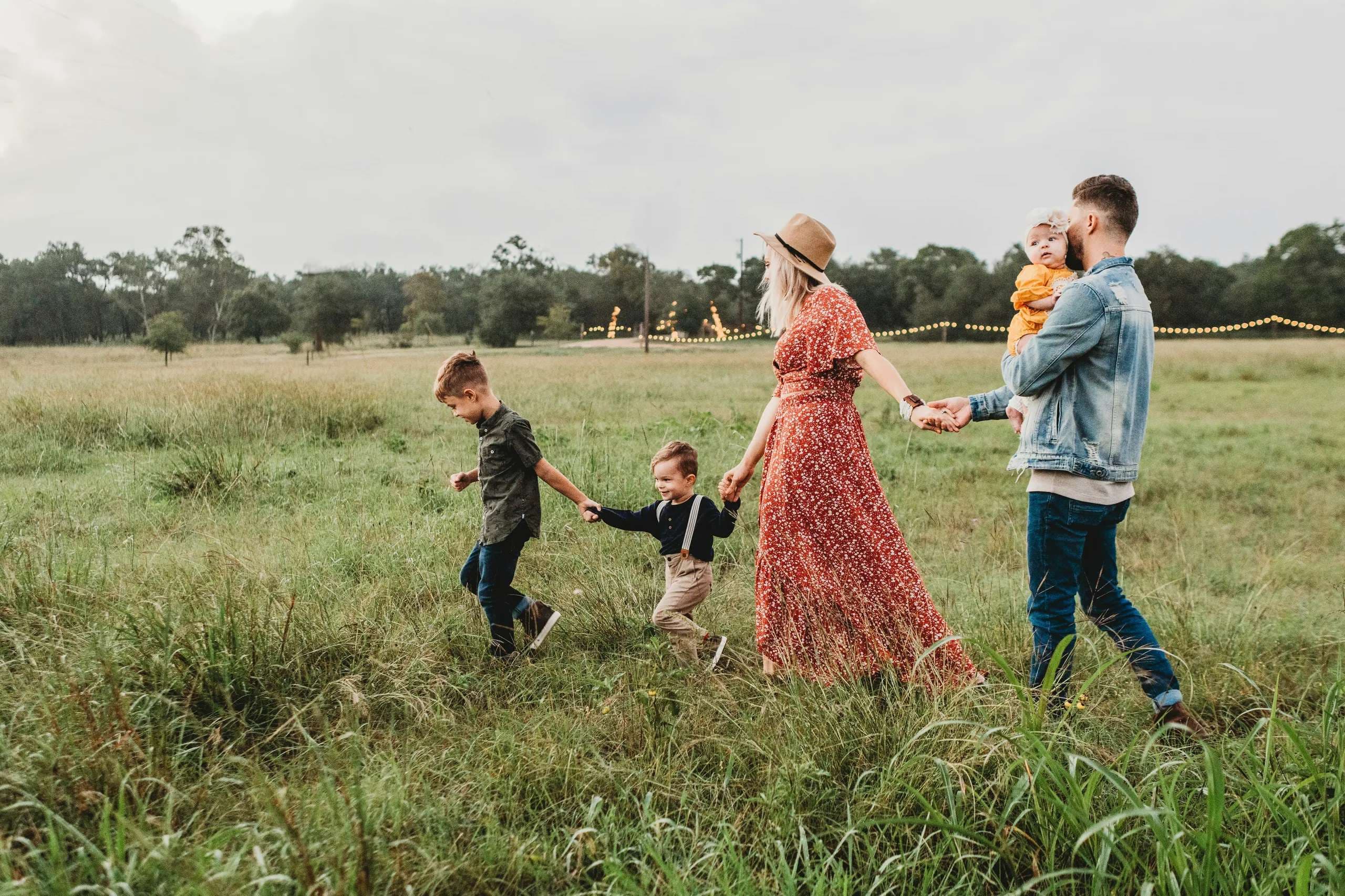 On 10th anniversary of 'Amoris Laetitia,' Pope Leo announces plans to convene bishops to discuss future of family ministry