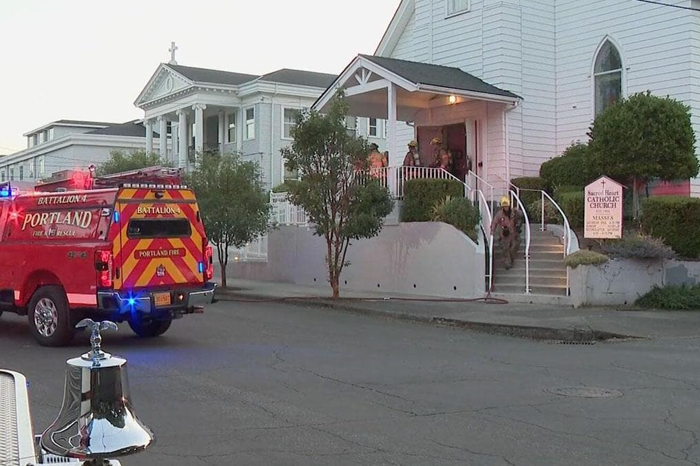 Suspect in Portland Catholic church fire turns himself in