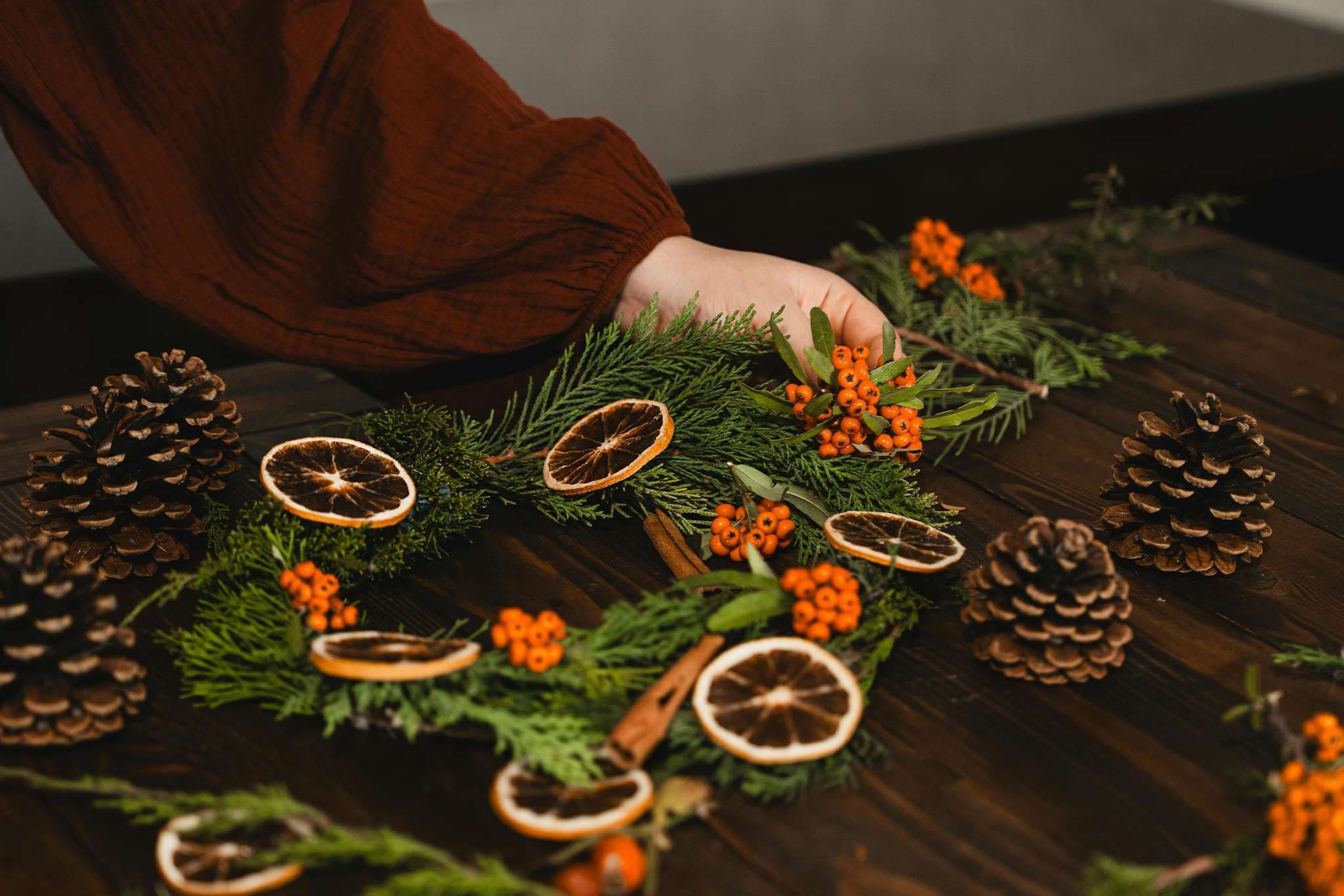 Elegant Christmas décor ideas to deck (not drown) the halls