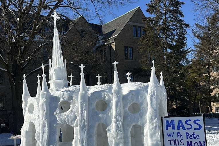 Ice chapels host winter Masses on Midwest college campuses