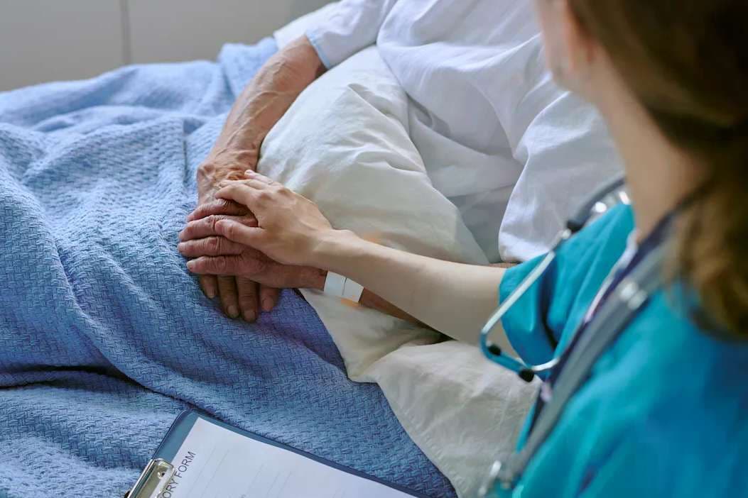 Minnesota bishops enact updated Catholic health care directives banning voluntary starvation, gender-transition procedures