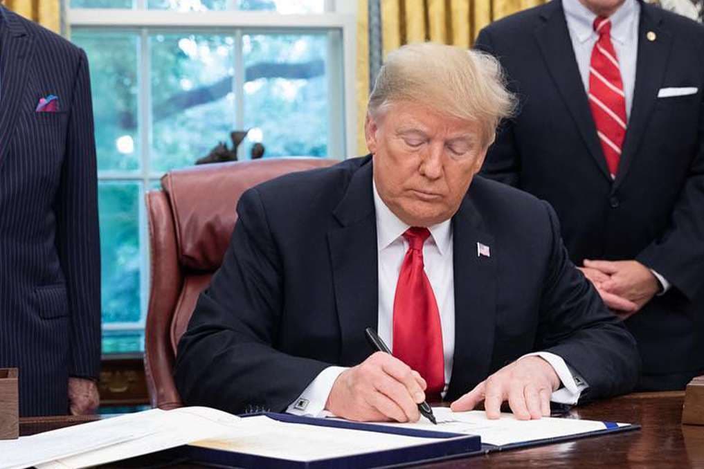 Trump to roll out new executive order on AI, aims to federalize regulation