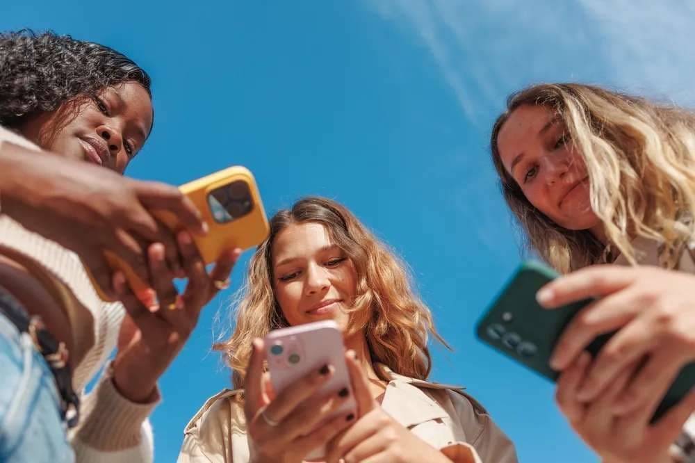 Study finds young adults want personalized news, not traditional media outlets