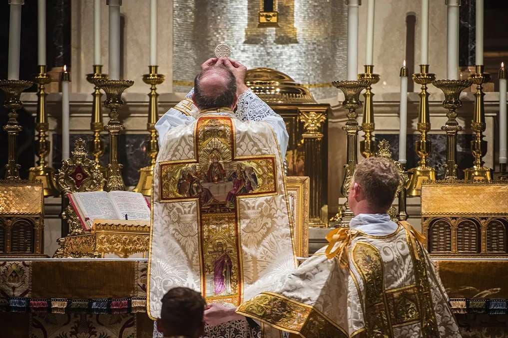 Pope Leo encourages ‘generous inclusion’ of Latin Mass Catholics