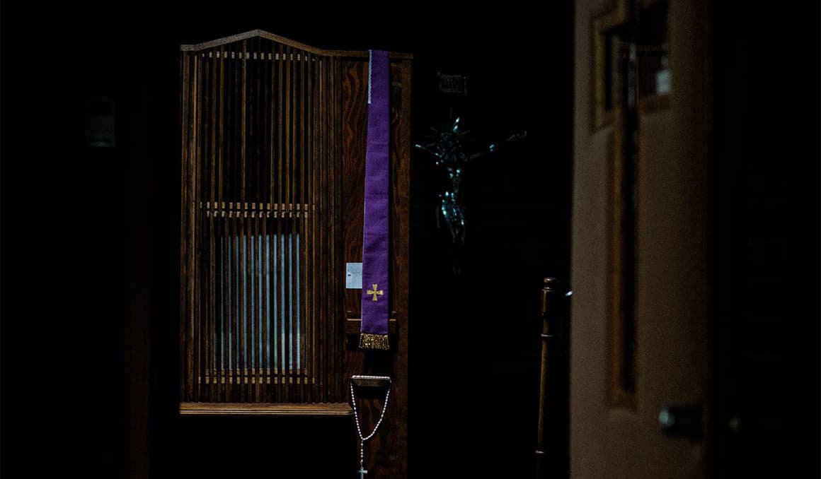 Washington state committees advance legislation trying to force priests to violate seal of Confession