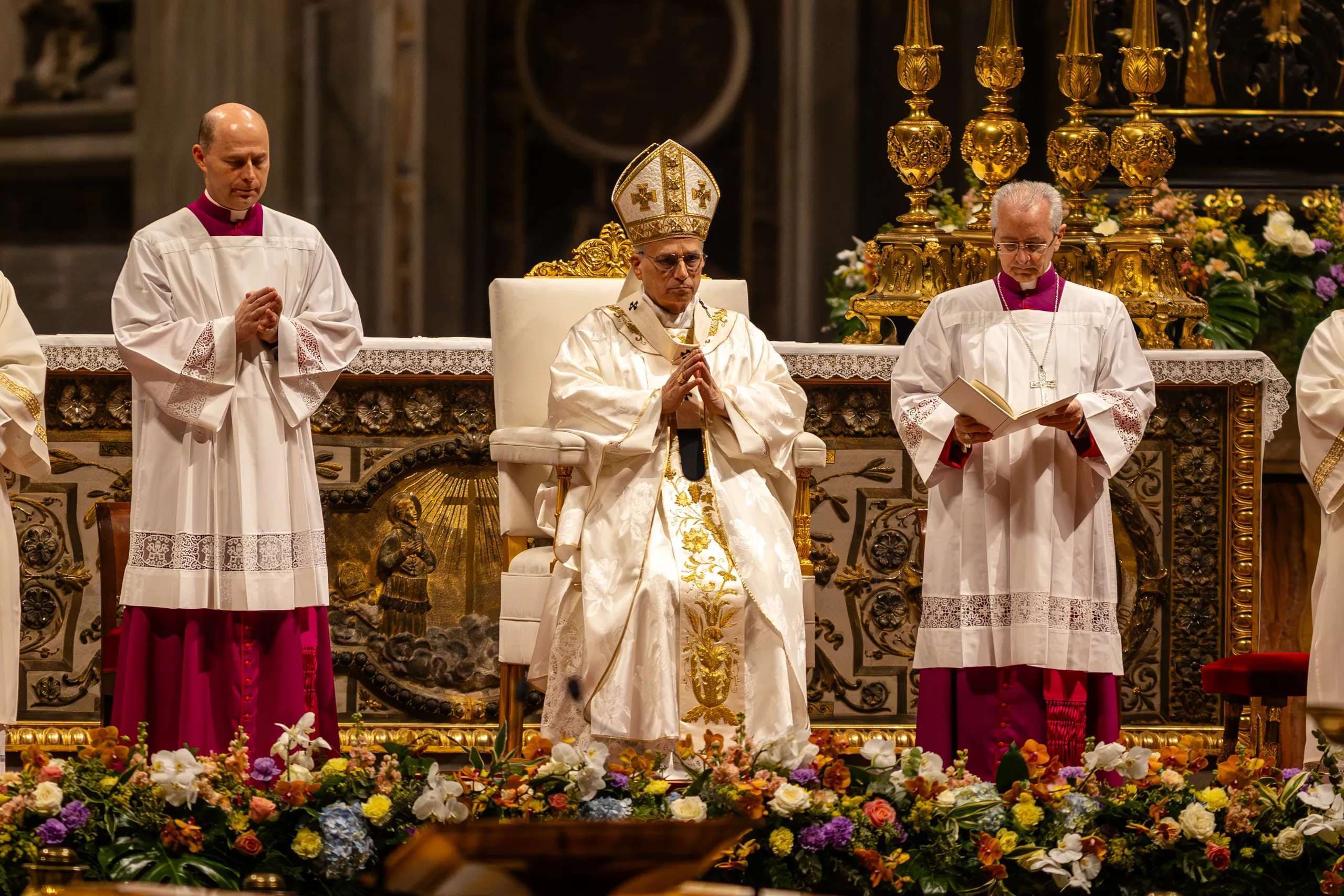 Pope Leo XIV at Easter Vigil: God answers the hardness of sin with the power of His love