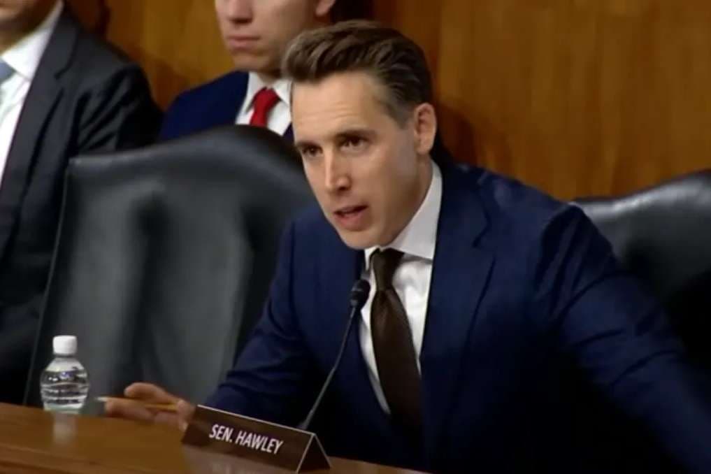 Sen. Hawley introduces bill to ban abortion pill and revoke FDA approval