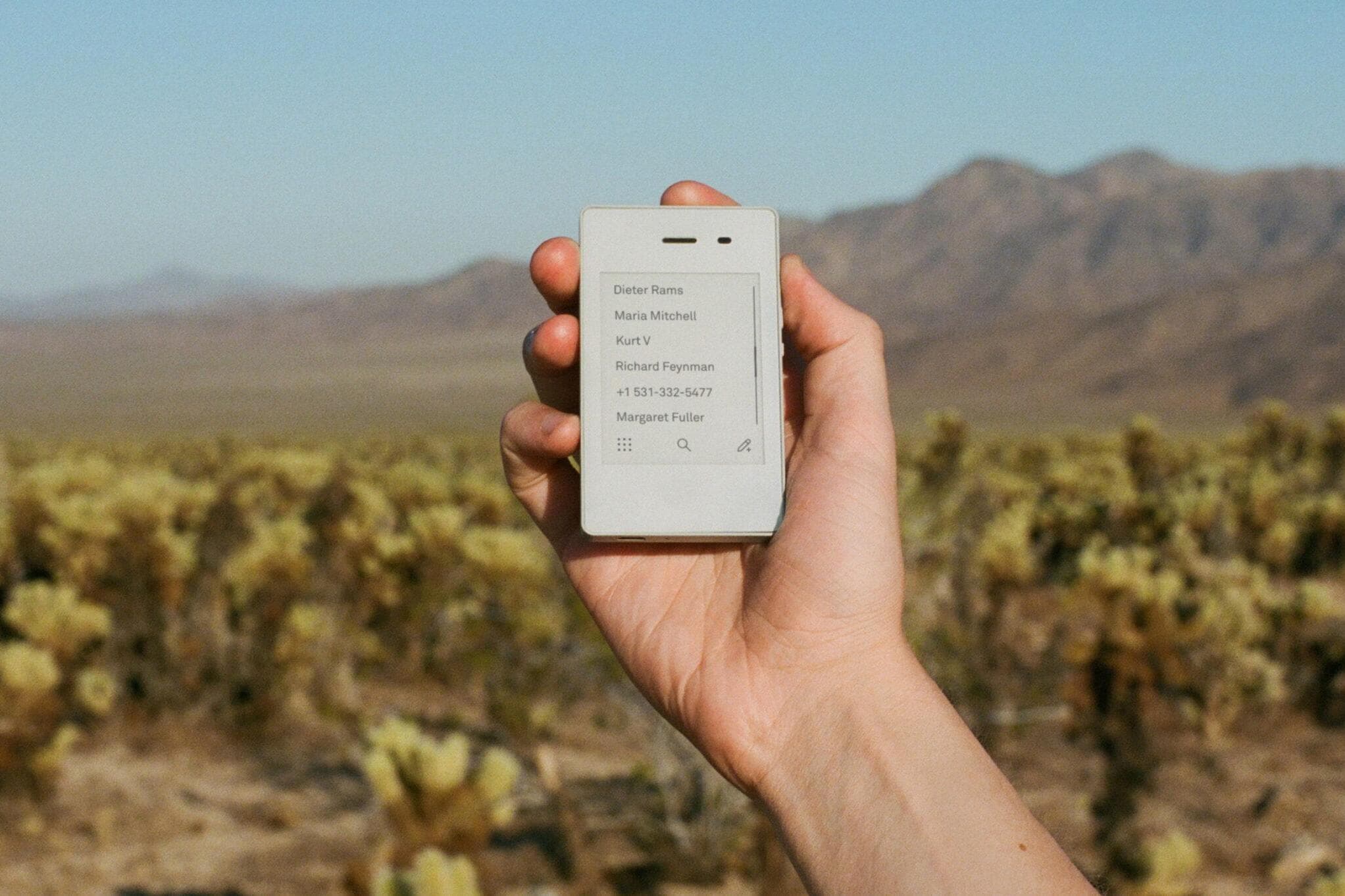 Opting for 'dumb phones' to reclaim mental peace