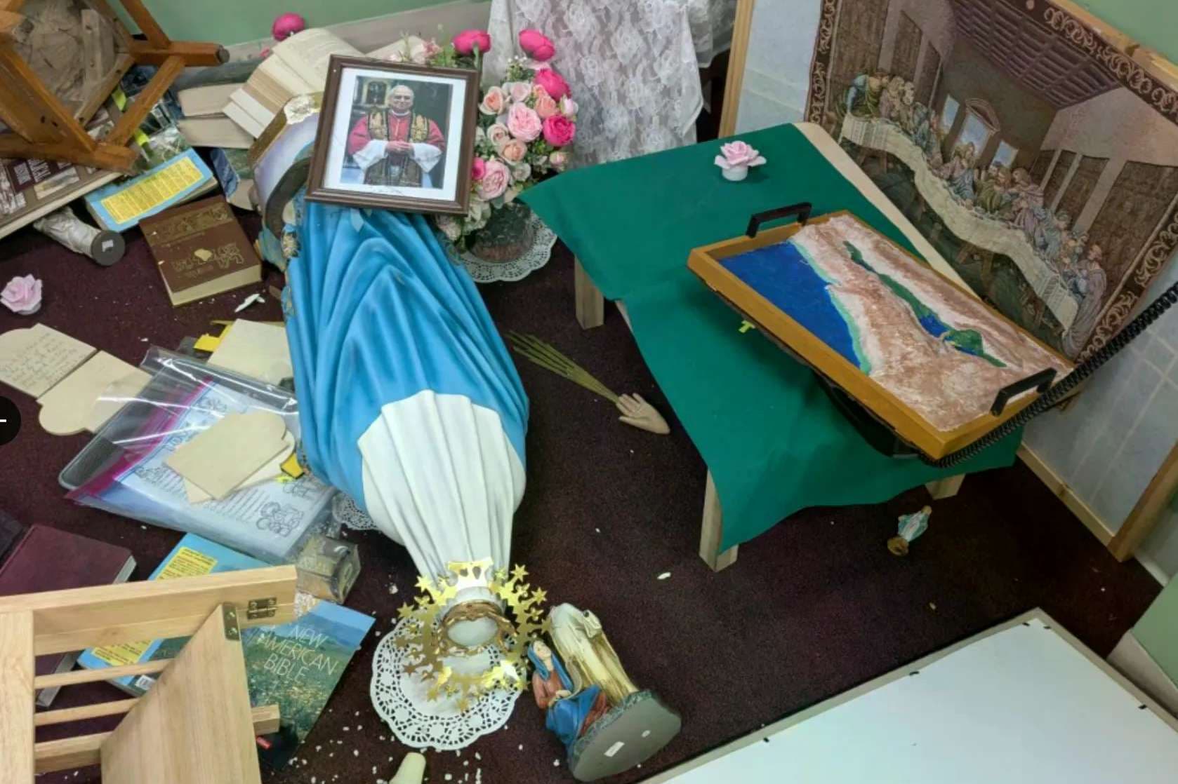 1 day after vandalism, Long Beach Catholic school holds reparation Mass